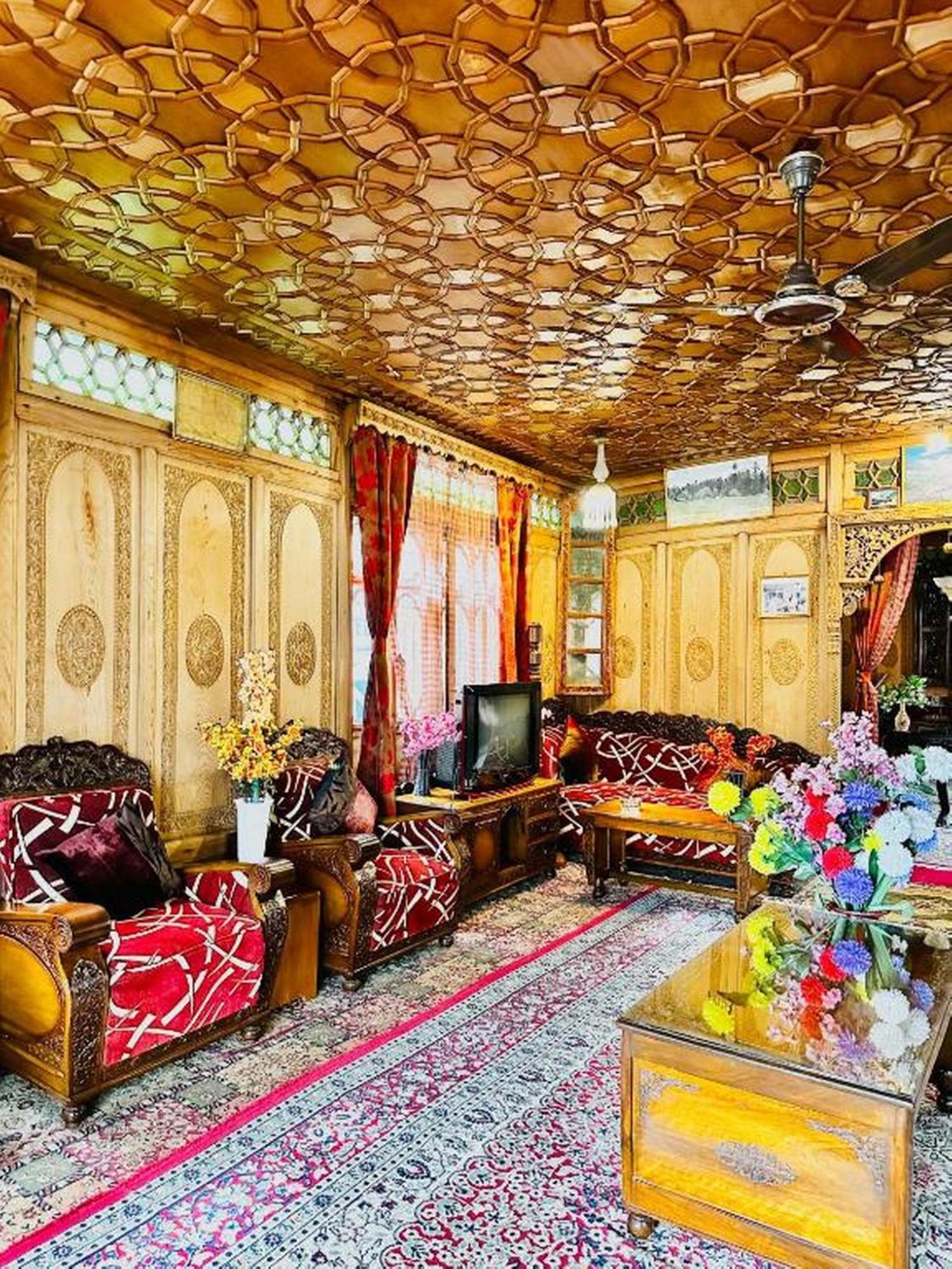 Hotel Floating Luxury Group Of Houseboats Srīnagar Esterno foto
