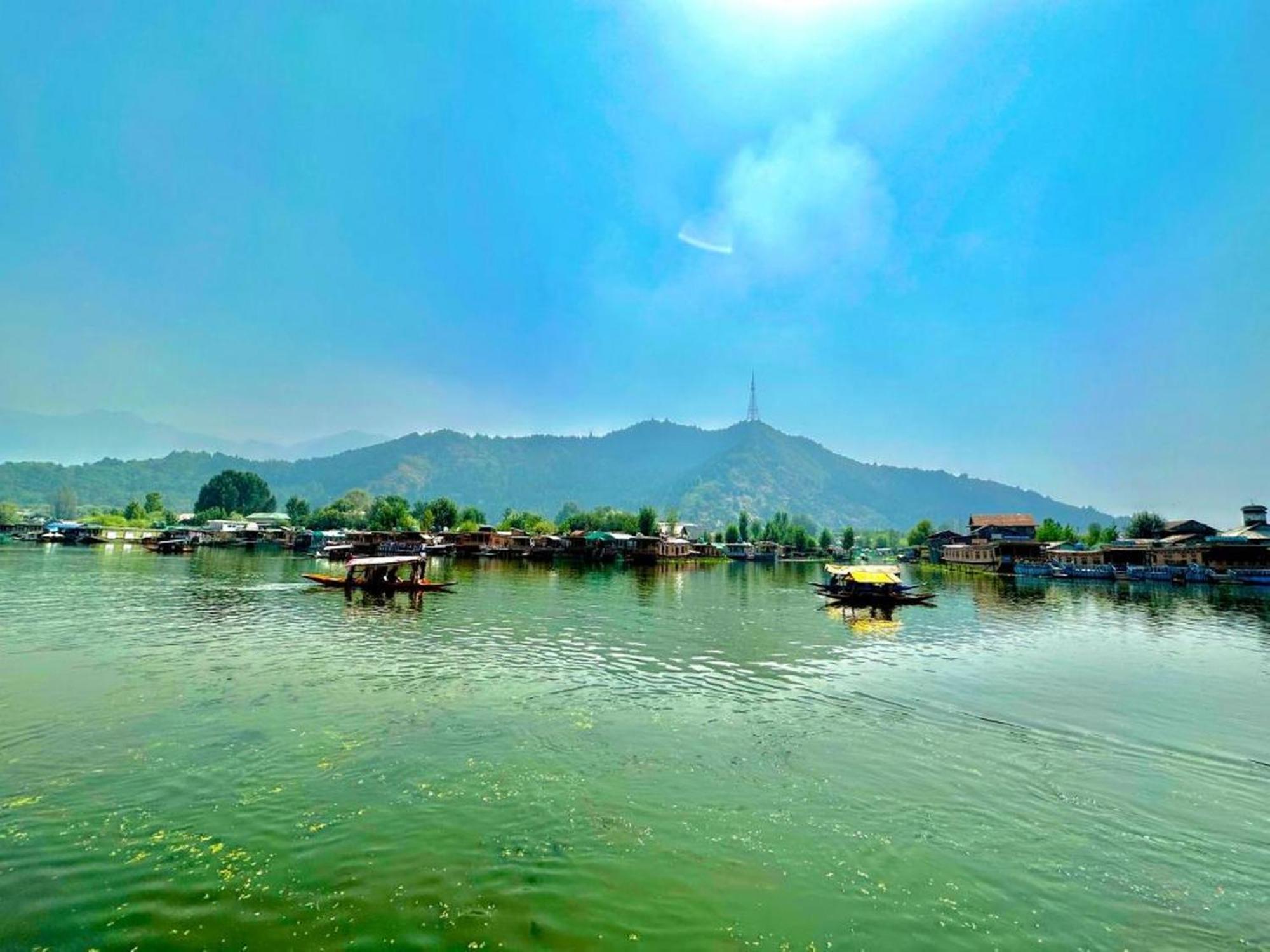 Hotel Floating Luxury Group Of Houseboats Srīnagar Esterno foto